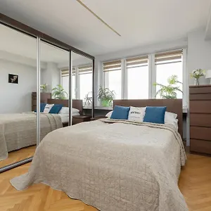 Salezego Near Pge Narodowy By Renters Apartament